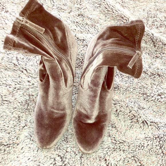 Steve Madden Lilac Velvet Booties - Picture 2 of 7
